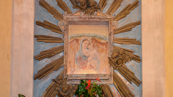 particolare dell'altare