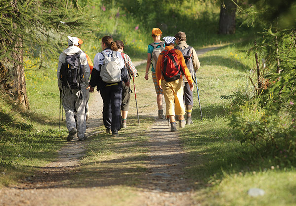 TREKKING